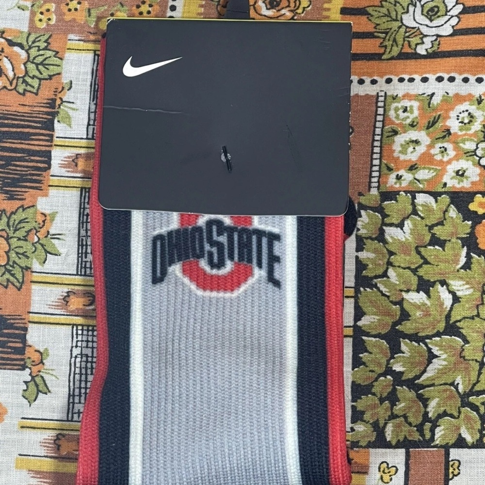 NIKE OHIO STATE BUCKEYES DIGITAL PRINT CREW SOCKS Youth 3y - 5y Women 4-6